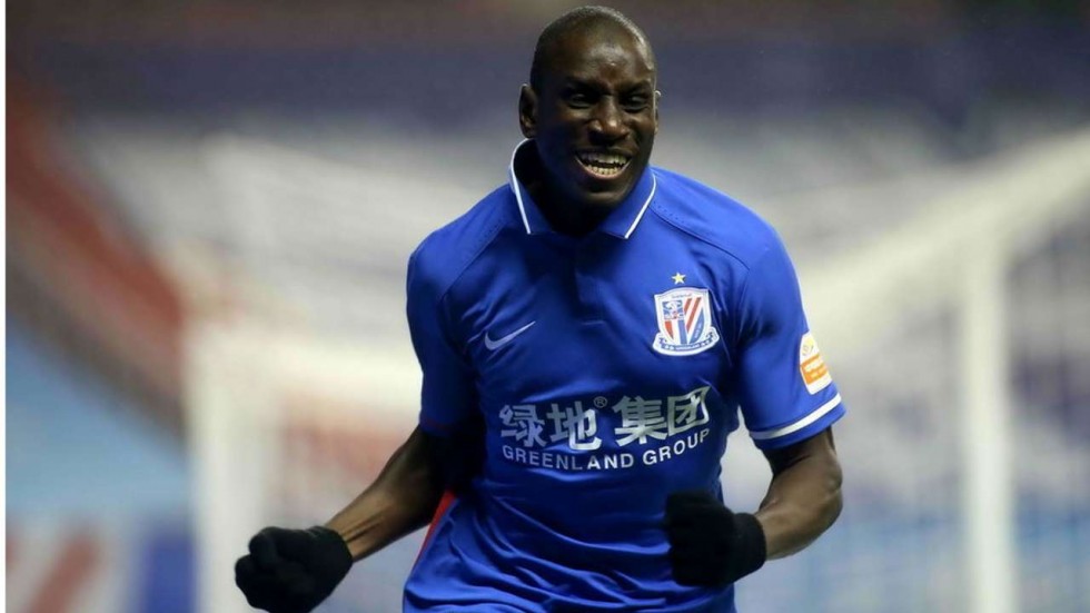 Senegal striker Demba Ba suffers horror injury in China