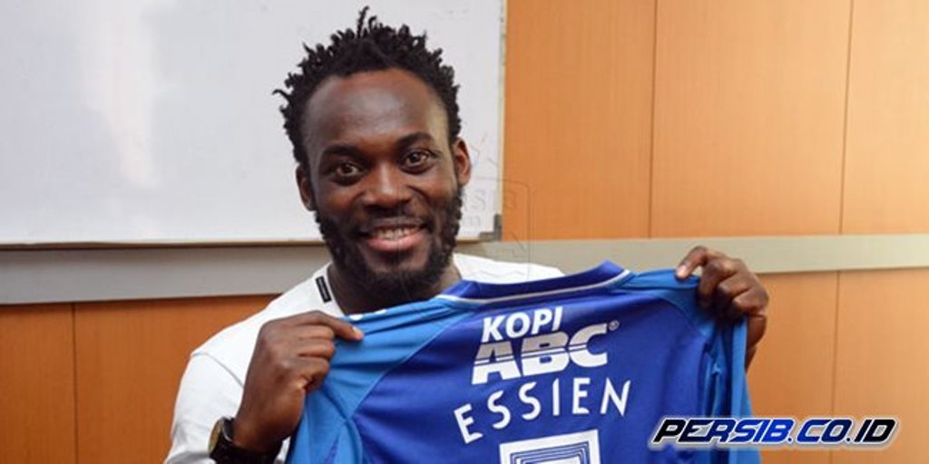 Ghana veteran Michael Essien joins Indonesian side Persib Bandung