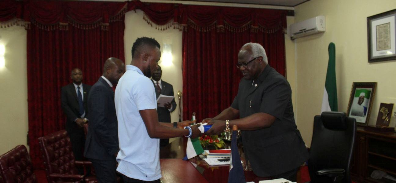Leone Stars captain Bangura receives Presidential gong