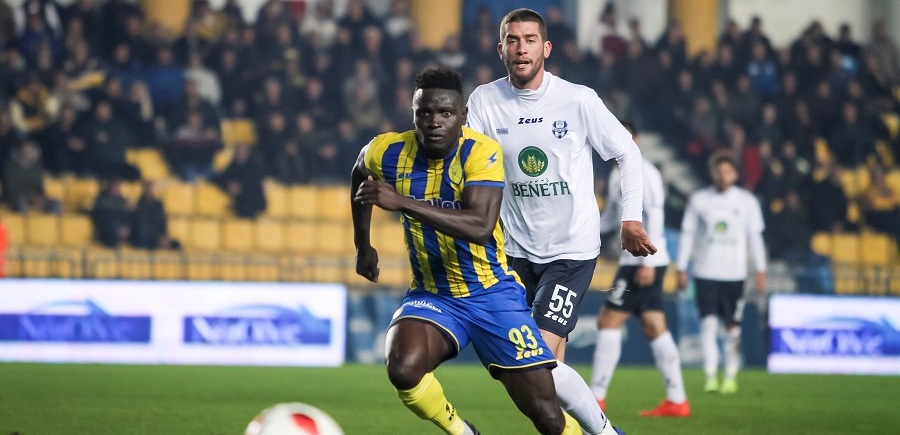 Panetolikos striker Alhassan Kamara facing five months out injured
