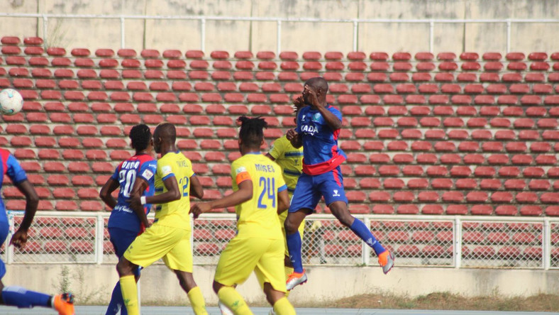 Nigeria football league fixtures suspended