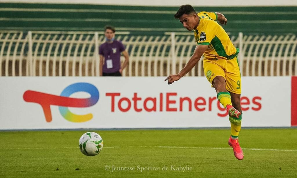 Raja creep, Kabylie cruise Into CAF Confederation Cup final