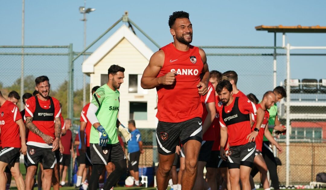 Steven Caulker pens Gaziantep loan deal from Fenerbahçe