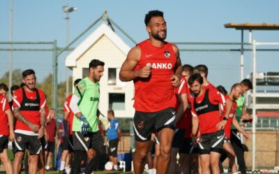 Steven Caulker pens Gaziantep loan deal from Fenerbahçe