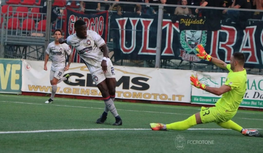 Augustus Kargbo nets in Crotone’s win over Neapolis