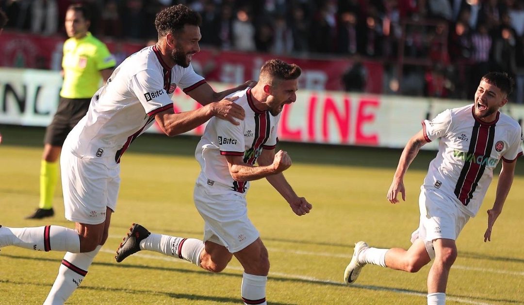 Defender Steven Caulker delighted with current form