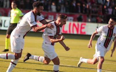 Defender Steven Caulker delighted with current form