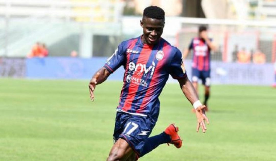 Attacker Kargbo helps Crotone win in promotion race