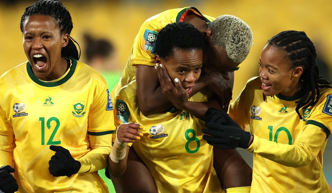 South Africa stun Italy to set Netherlands knockout date